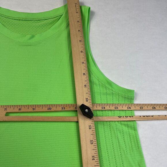 Lululemon Swiftly Tech Cropped Tank Top Sleeveless Neon Green Seamless Size 4 - Picture 6 of 10